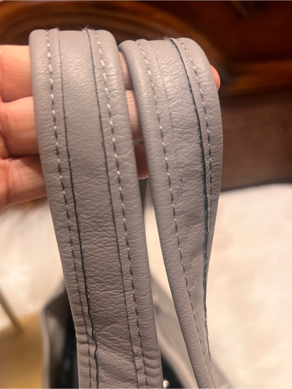 Simply Vera Vera Wang NWOT gray  shoulder bag - Picture 17 of 17